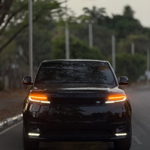 Stand Out in Style – Sharp Range Rover Sport 2024 SUV for Sale