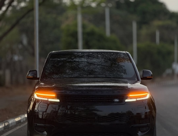 Stand Out in Style – Sharp Range Rover Sport 2024 SUV for Sale