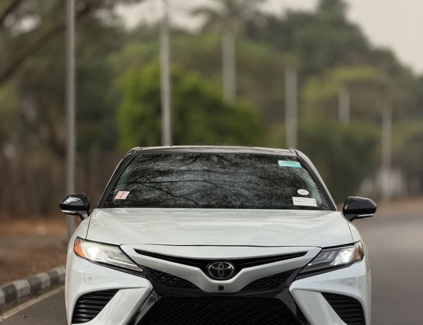 Foreign Used Toyota Camry XSE 2020 for Sale In Abuja