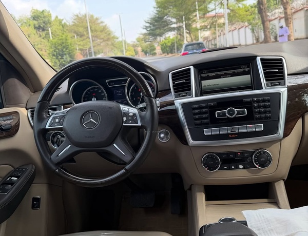 Super Clean Mercedes-Benz ML350 2013 – Nothing to Fix | Serious Buyers Only