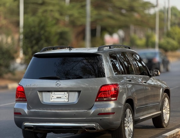 Foreign Used Mercedes-Benz GLK350 2014  for Sale In Abuja