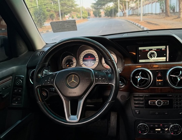 Foreign Used Mercedes-Benz GLK350 2014  for Sale In Abuja
