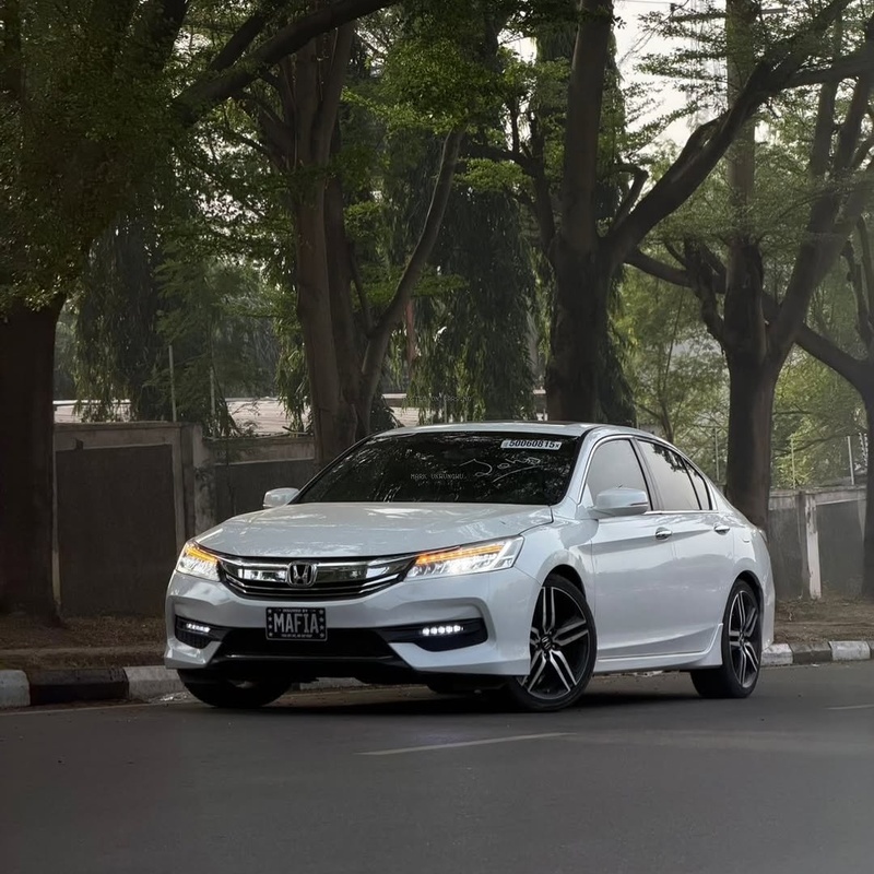 SUPER SHARP HONDA ACCORD SPORT 2016– BUY FAST DEAL, FOREIGN USED image