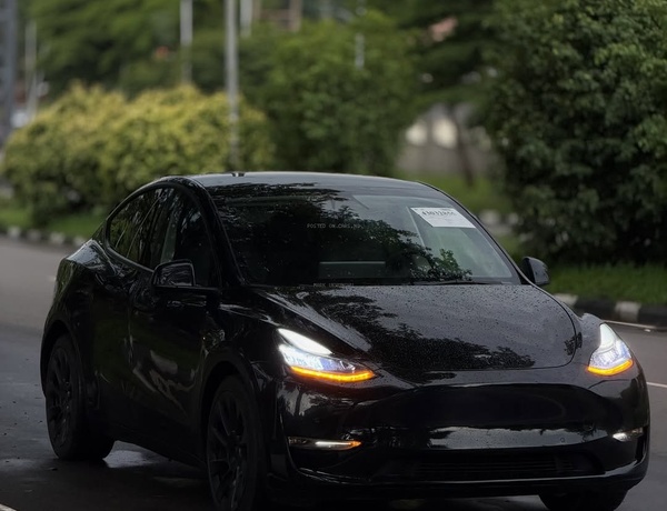 Tesla Model Y (2021) – Foreign Used Full Electric, Smart & Fast SUV