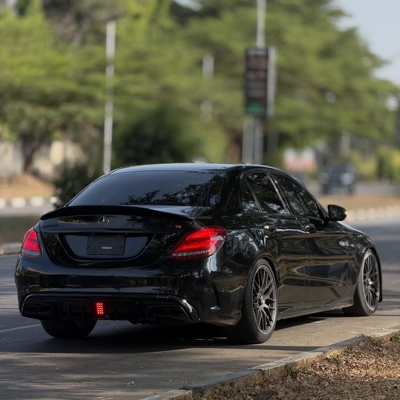 Foreign Used Mercedes Benz C63s AMG W205 2017 for Sale In Abuja image