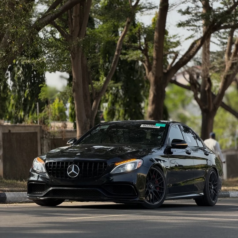 Foreign Used Mercedes Benz C63s AMG W205 2017 for Sale In Abuja image