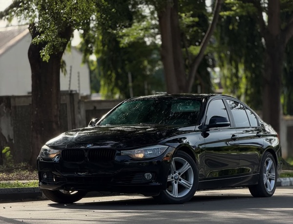 2013 BMW 328i – FOREIGN USED | SPORT LUXURY SEDAN