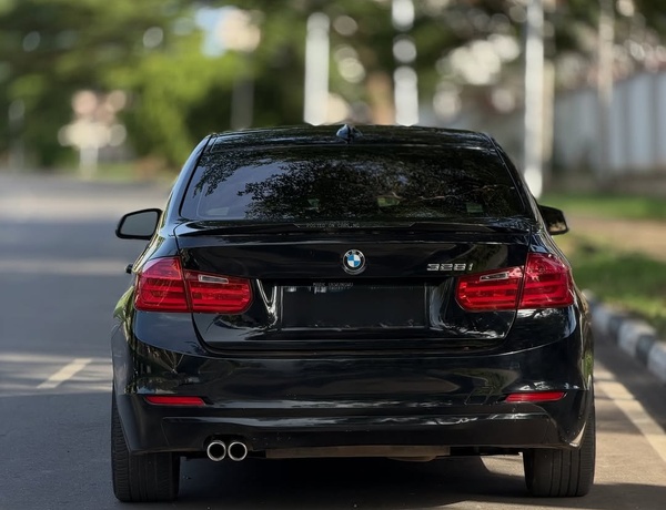 2013 BMW 328i – FOREIGN USED | SPORT LUXURY SEDAN