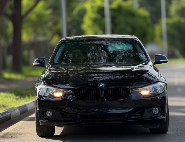2013 BMW 328i – FOREIGN USED | SPORT LUXURY SEDAN