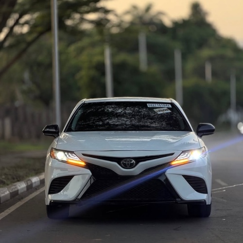 2018 TOYOTA CAMRY SE – FOREIGN USED | CLEAN EXECUTIVE SEDAN 
