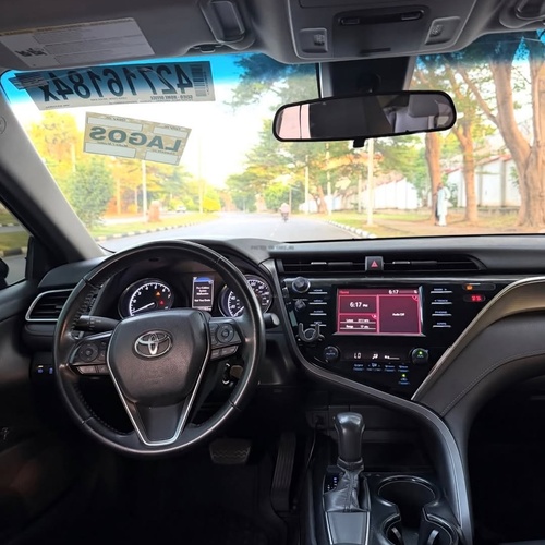 2018 TOYOTA CAMRY SE – FOREIGN USED | CLEAN EXECUTIVE SEDAN 