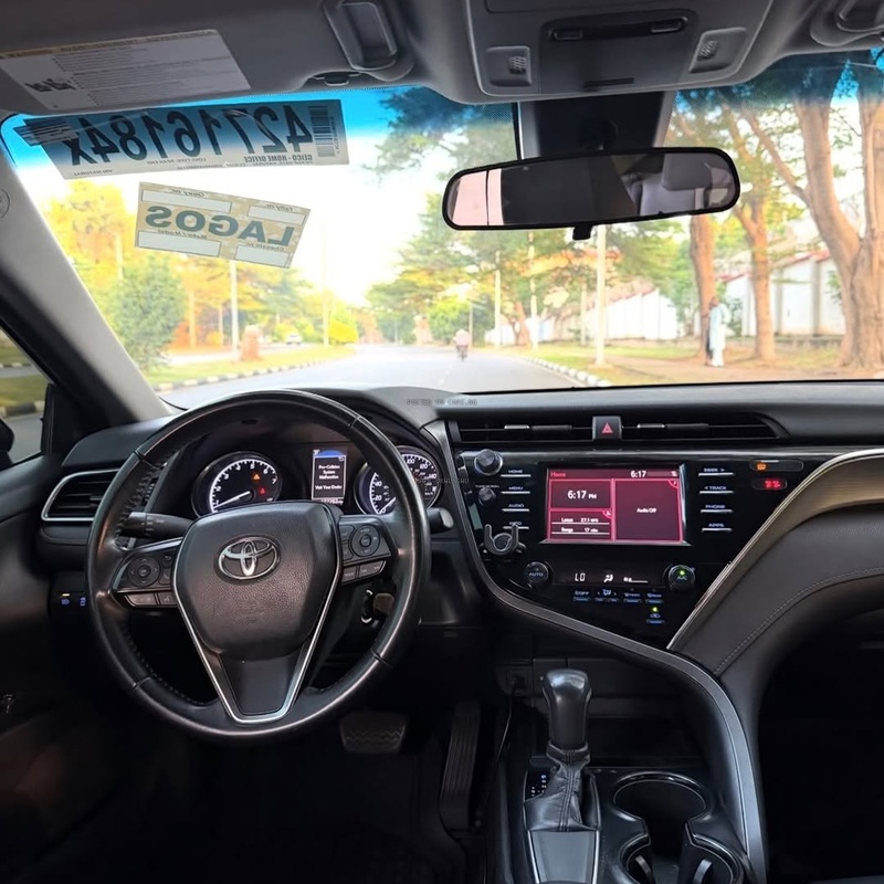 2018 TOYOTA CAMRY SE – FOREIGN USED | CLEAN EXECUTIVE SEDAN  image