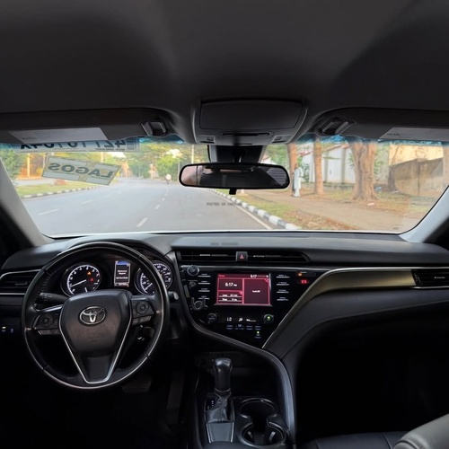 2018 TOYOTA CAMRY SE – FOREIGN USED | CLEAN EXECUTIVE SEDAN 