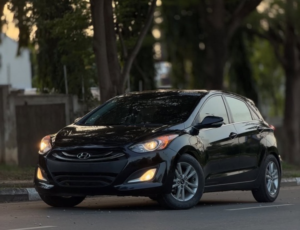 2014 HYUNDAI ELANTRA GT – FOREIGN USED | SPORT HATCHBACK