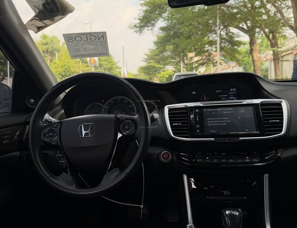 2017 HONDA ACCORD V6 – FOREIGN USED | POWERFUL & SPORT EXECUTIVE SEDAN