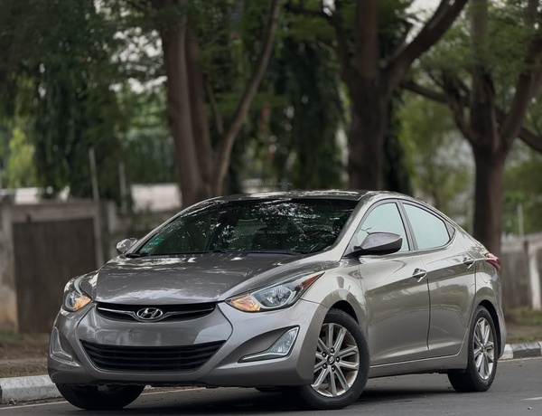 2014 HYUNDAI ELANTRA – FOREIGN USED | CLEAN & FUEL EFFICIENT SEDAN