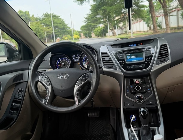 2014 HYUNDAI ELANTRA – FOREIGN USED | CLEAN & FUEL EFFICIENT SEDAN
