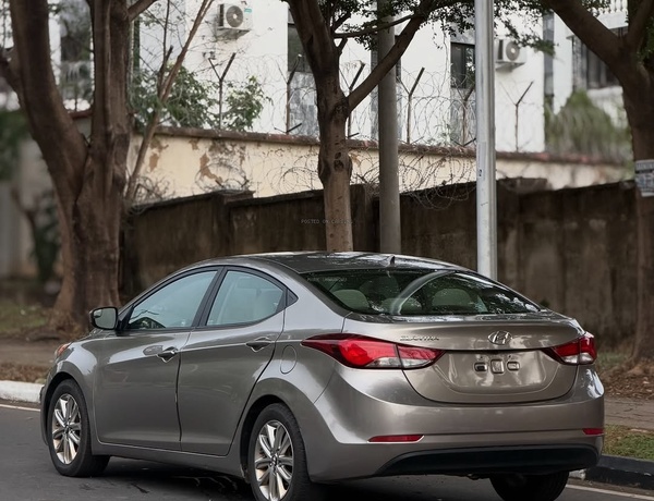 2014 HYUNDAI ELANTRA – FOREIGN USED | CLEAN & FUEL EFFICIENT SEDAN