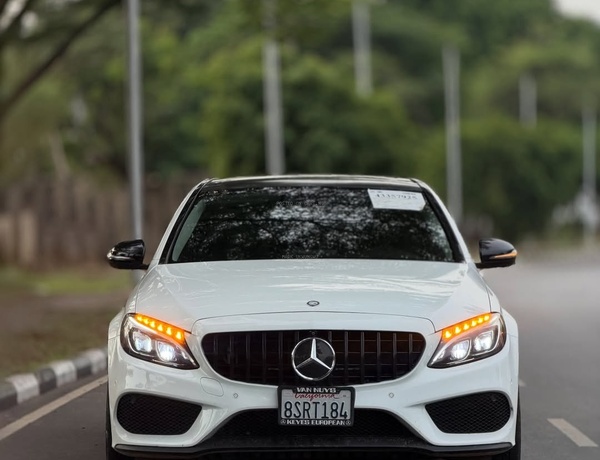  2017 MERCEDES-BENZ C43 AMG  FOREIGN USED – Twin Turbo Power