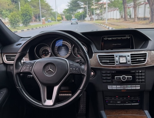 TOKUNBO MERCEDES BENZ  E350 2014– SHARP BODY, FULLY LOADED