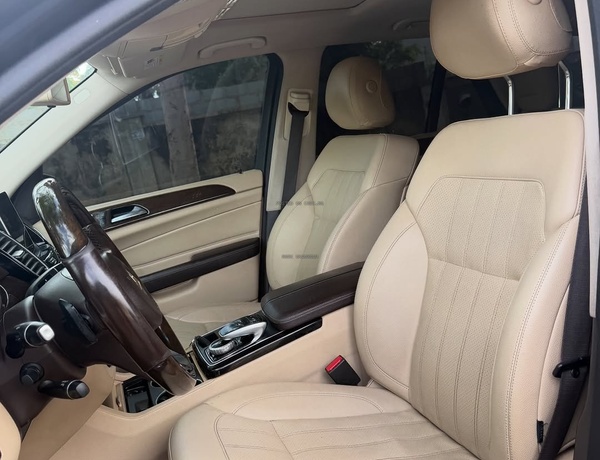  2016 MERCEDES-BENZ GLE350  FOREIGN USED– Very Sharp & Fully Loaded