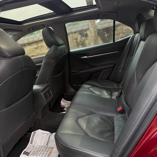 2018 TOYOTA CAMRY XSE  FOREIGN USED– Luxury Sport Sedan