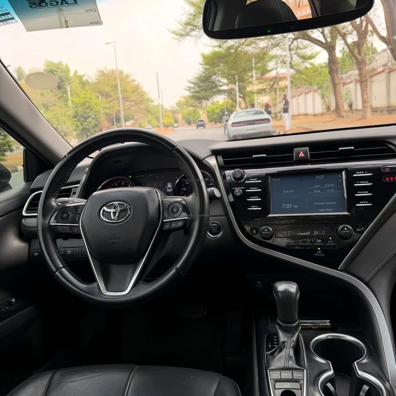  2018 TOYOTA CAMRY XSE  FOREIGN USED– Luxury Sport Sedan image