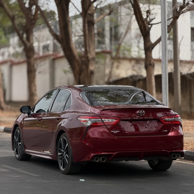  2018 TOYOTA CAMRY XSE  FOREIGN USED– Luxury Sport Sedan image