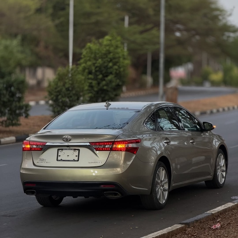 Foreign Used Toyota Avalon Limited 2015– Luxury & Reliability Combined image