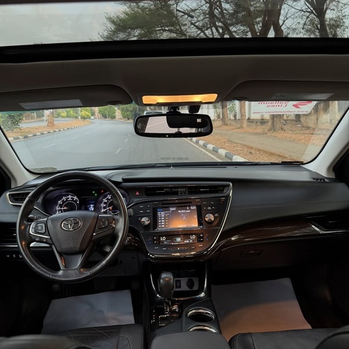 Foreign Used Toyota Avalon Limited 2015– Luxury & Reliability Combined