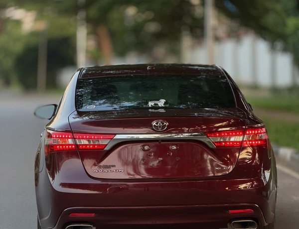 TOYOTA AVALON XLE 2014 FOR SALE IN ABUJA