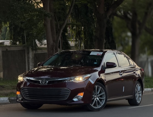 TOYOTA AVALON XLE 2014 FOR SALE IN ABUJA