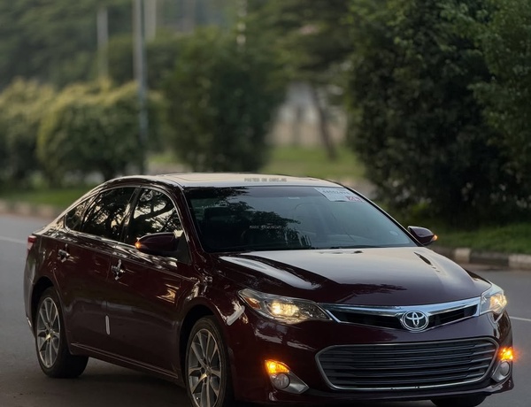 TOYOTA AVALON XLE 2014 FOR SALE IN ABUJA