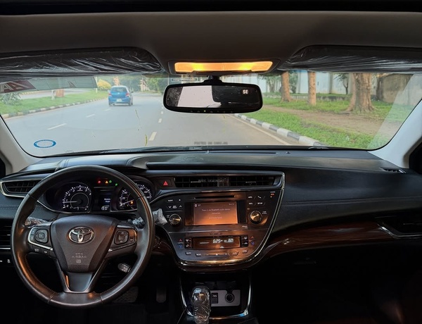 TOYOTA AVALON XLE 2014 FOR SALE IN ABUJA