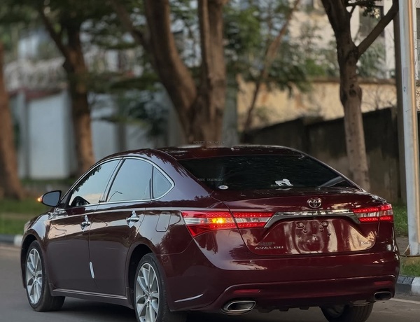 TOYOTA AVALON XLE 2014 FOR SALE IN ABUJA