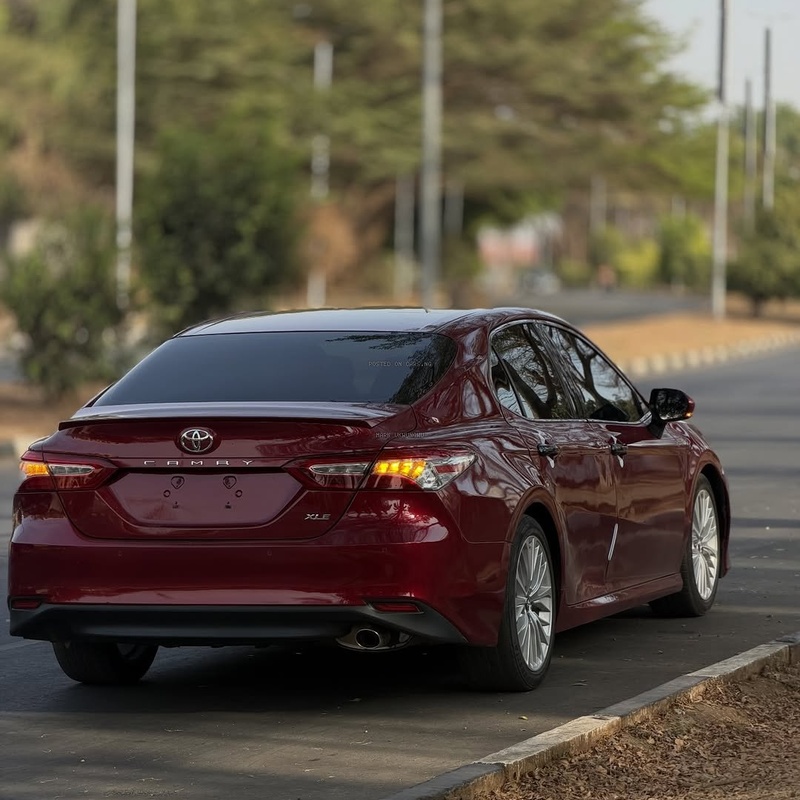  Toyota Camry LE 2018 FOREIGN USED for Sale In Abuja image