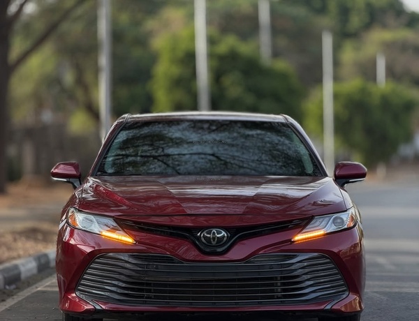  Toyota Camry LE 2018 FOREIGN USED for Sale In Abuja