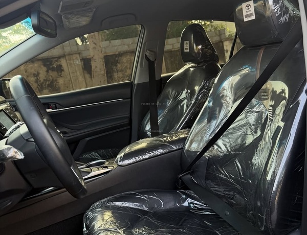  Toyota Camry LE 2018 FOREIGN USED for Sale In Abuja