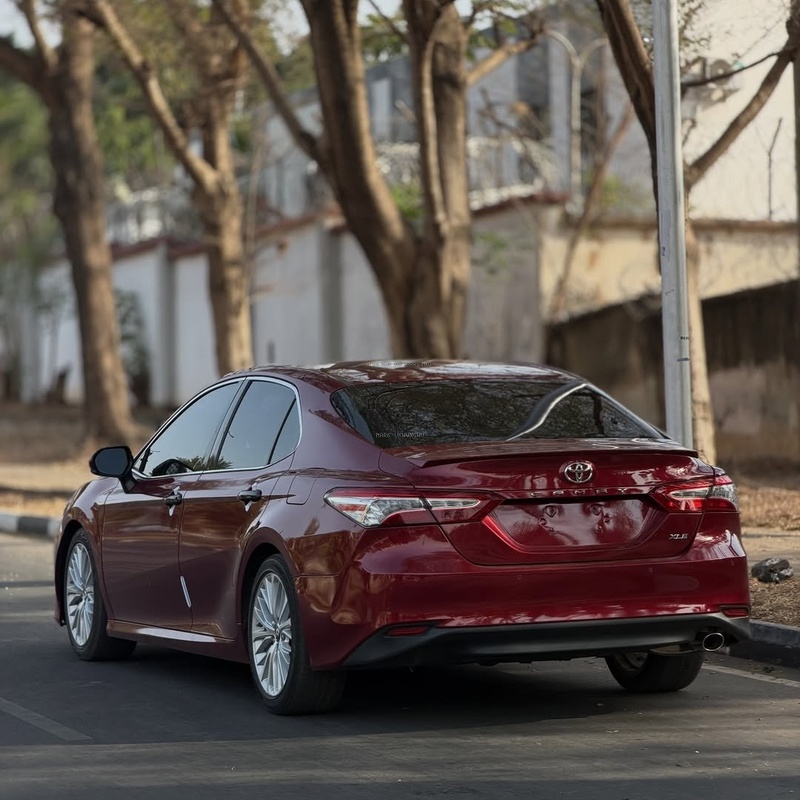  Toyota Camry LE 2018 FOREIGN USED for Sale In Abuja image