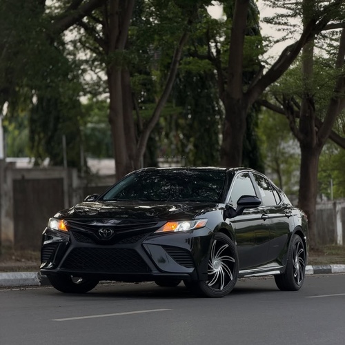 Toyota Camry SE 2019 Clean Tokunbo – First Come First Serve