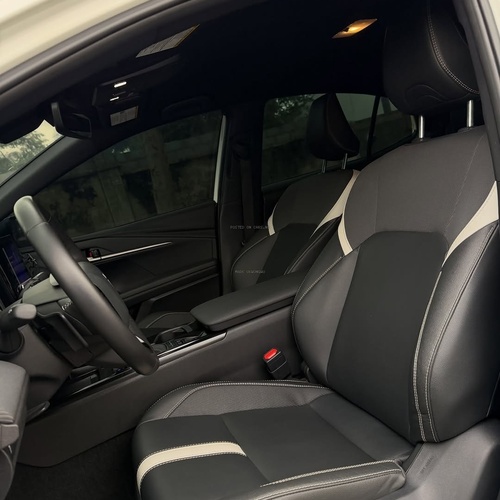 2025 TOYOTA CAMRY – FOREIGN USED | MODERN EXECUTIVE SEDAN 