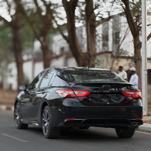 Foreign Used Toyota Camry SE – 2020 for Sale In Abuja