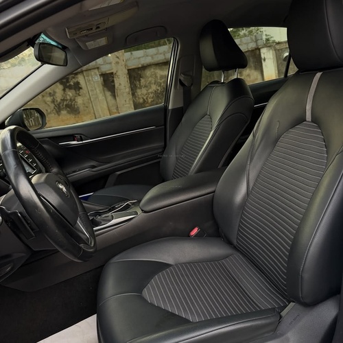 Foreign Used Toyota Camry SE – 2020 for Sale In Abuja