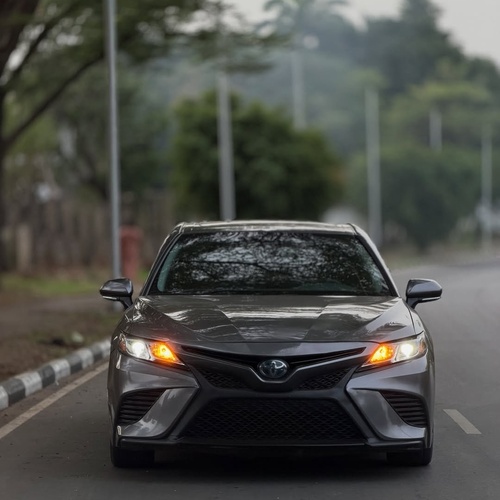 TOYOTA CAMRY SE 2021 HYBRID FOR SALE – FOREIGN USED, READY TO GO