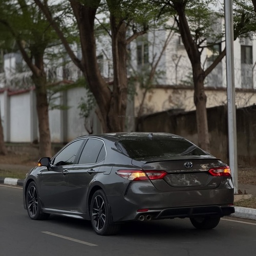 TOYOTA CAMRY SE 2021 HYBRID FOR SALE – FOREIGN USED, READY TO GO