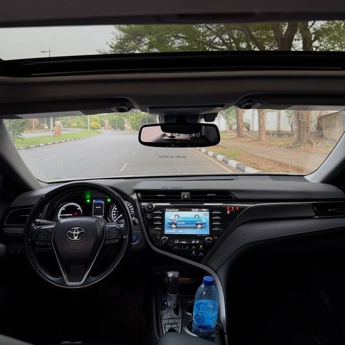 TOYOTA CAMRY SE 2021 HYBRID FOR SALE – FOREIGN USED, READY TO GO