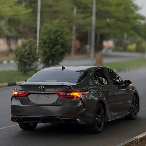 TOYOTA CAMRY SE 2021 HYBRID FOR SALE – FOREIGN USED, READY TO GO