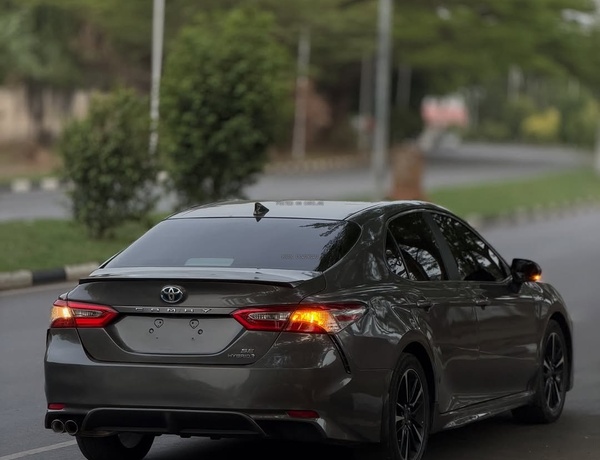 TOYOTA CAMRY SE 2021 HYBRID FOR SALE – FOREIGN USED, READY TO GO