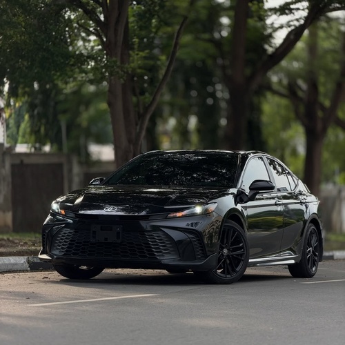Toyota Camry SE (2025)  Foreign Used 🇯🇵 Premium Sport Sedan Available
