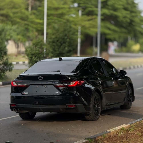 Toyota Camry SE (2025)  Foreign Used 🇯🇵 Premium Sport Sedan Available